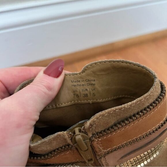 Aldo Women’s Tan Suede Brown Ankle Layered Strappy Western Heel Boots Size 7.5 - Picture 7 of 9